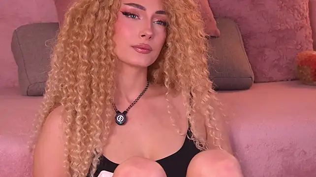 دردشة AnyaLobb الجنسية المباشرة