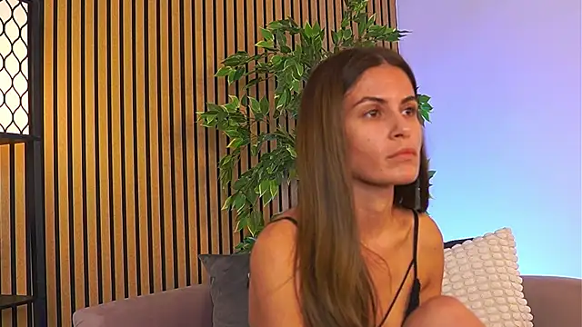 Avril_Cyrus Chat XXX in diretta