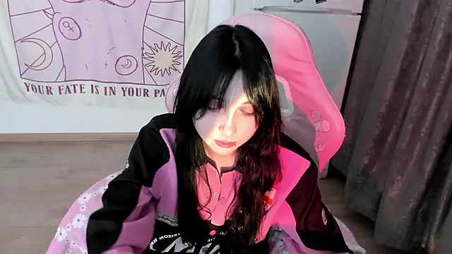 Holy420lolii's Webcam Show