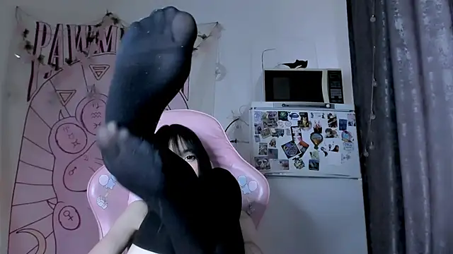 XXX chat uživo modela Holy420lolii