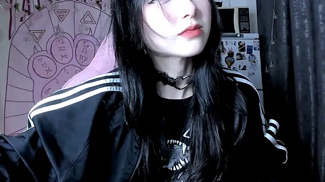 Chat XXX ao vivo de Holy420lolii