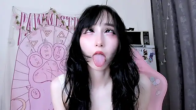 Chat XXX en directo de Holy420lolii