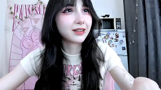 Holy420lolii Show Webcam