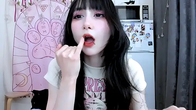 Holy420lolii's Live XXX Chat