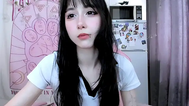 Chat XXX en directo de Holy420lolii