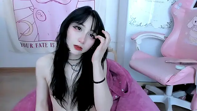 Živý XXX chat Holy420lolii