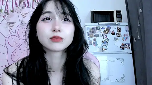 Živý XXX chat Holy420lolii