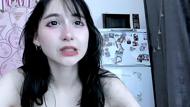 Holy420lolii's Live XXX Chat