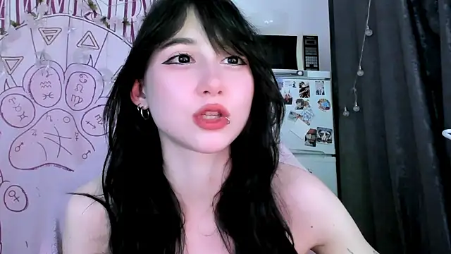 Živý XXX chat Holy420lolii