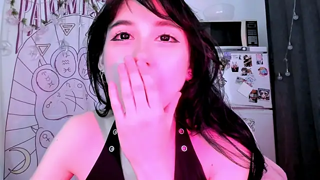 Chat soba uživo modela Holy420lolii
