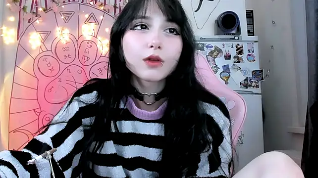 Holy420lolii – Live XXX-chat