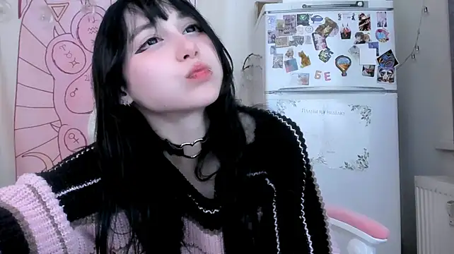 Chat XXX en directo de Holy420lolii