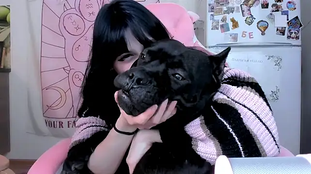 Holy420lolii 即時 XXX 聊天