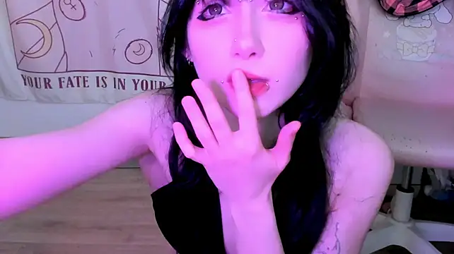 Holy420lolii Adlı Modelin Web Kamerası Şovu