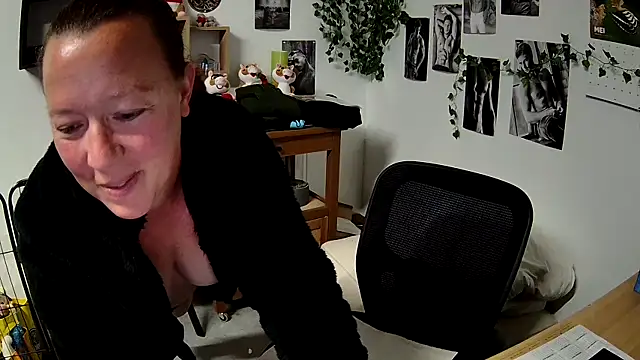 Chatroom XXX en direct de AnyaKrey@xh