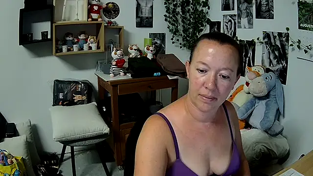 AnyaKrey@xh Adlı Modelin Canlı XXX Sohbeti