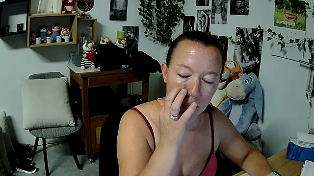 AnyaKrey@xh's Live XXX Chat