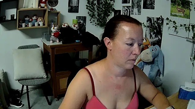 AnyaKrey@xh's Live XXX Chat