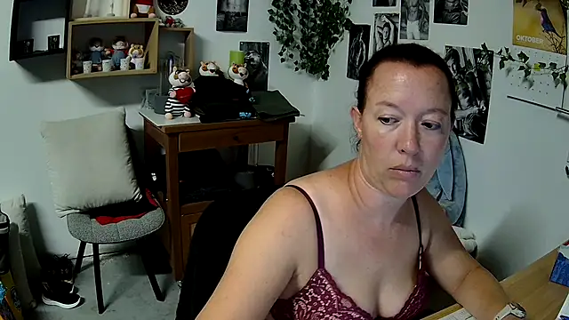 AnyaKrey@xh's Live XXX Chat