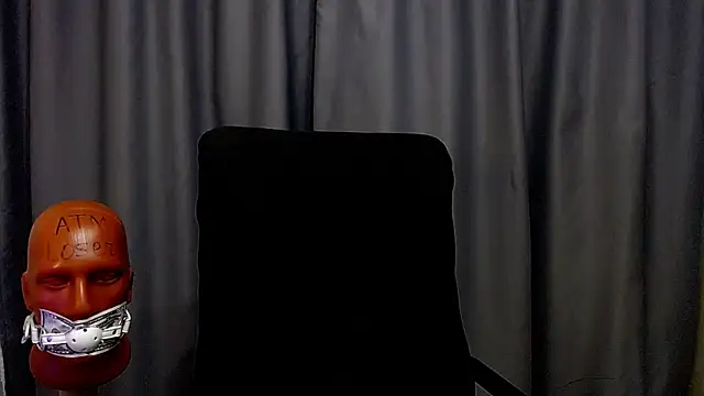 חדר צ'אט בשידור חי של _Damien_thorn_