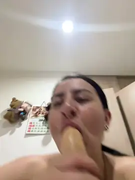 Abril_Luv webkamerás műsora