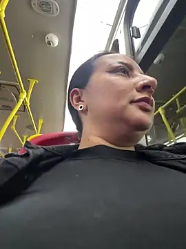 Abril_Luv Show in webcam