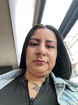 Abril_Luv – webcam-show