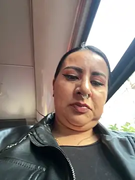 Abril_Luv – live chatrum