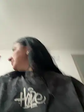 Abril_Luv Pertunjukan Webcam