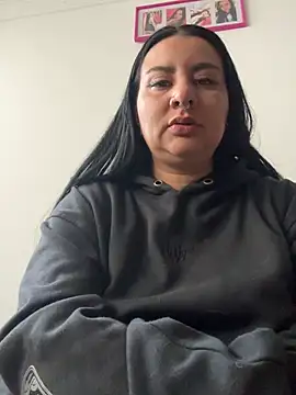 Abril_Luvn Live XXX chat