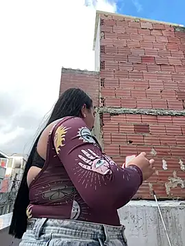 Abril_Luv élő XXX-chatje