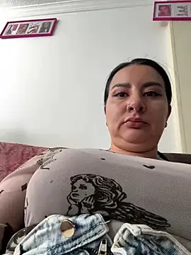 Abril_Luv Adlı Modelin Web Kamerası Şovu