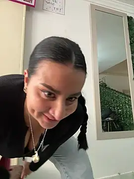 הופעת וובקאם של Abril_Luv