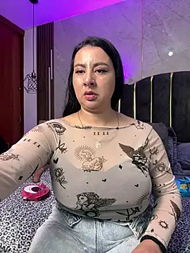 Abril_Luv Adlı Modelin Web Kamerası Şovu
