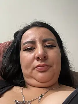 Abril_Luv live XXX chat