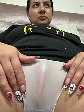 Abril_Luv Adlı Modelin Canlı XXX Sohbeti