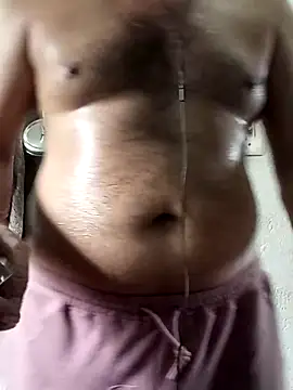BROWN_INDIAN_DADDY: διαδικτυακό σόου στην κάμερα