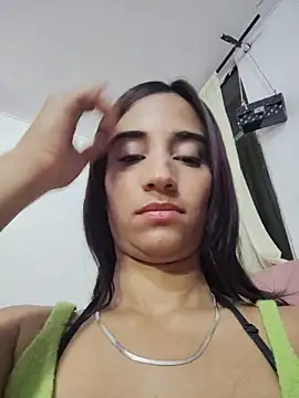 Pokazy przed kamerką – karolyne_babee