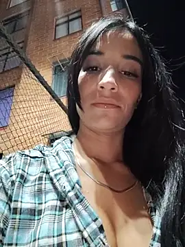 Pokazy przed kamerką – karolyne_babee