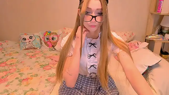 ShyBerryNelly 现场XXX聊天