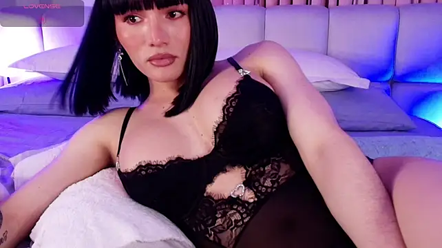 sweetieluna01's Webcam Show