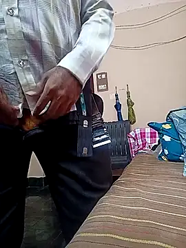 adicma123 Webcam Show