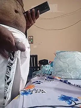 adicma123 – webcam-show