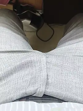 adicma123 Show in webcam