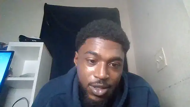 הופעת וובקאם של BrownSkinHandsome