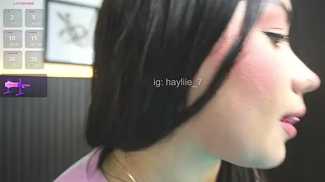 Онлайн чат XXX haylie_