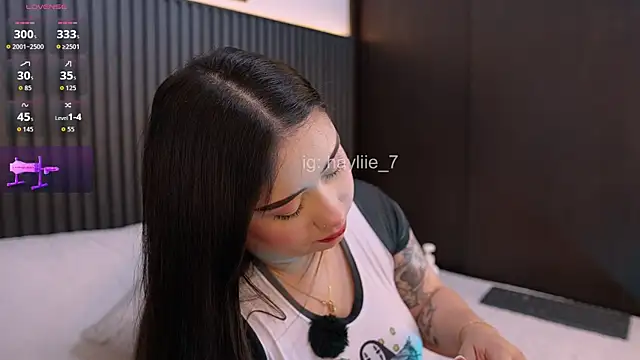 haylie_ Adlı Modelin Canlı XXX Sohbeti