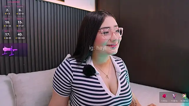 Chat +18 de haylie_ ao vivo