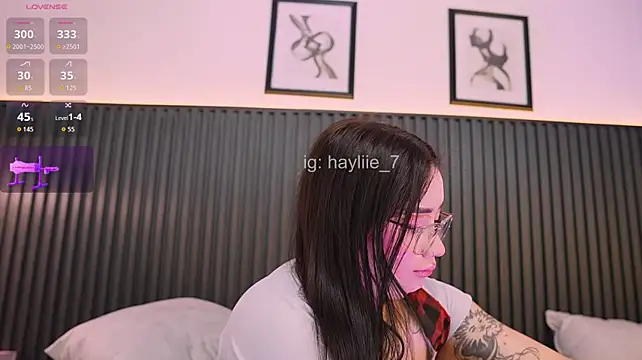 haylie_ Chat XXX live