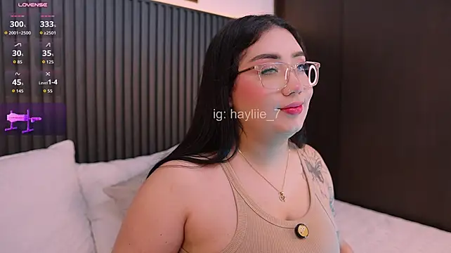 Czat XXX na żywo – haylie_